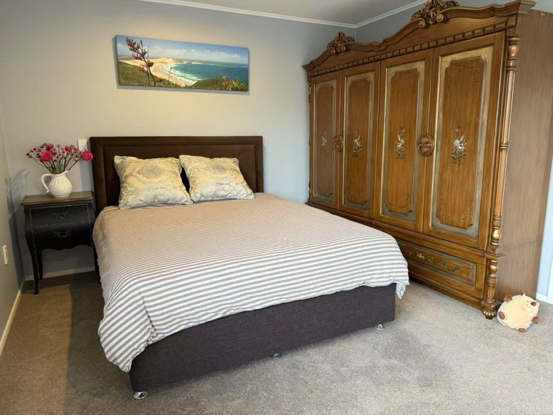 Forrest Hill, 5 bedrooms64209654857347110