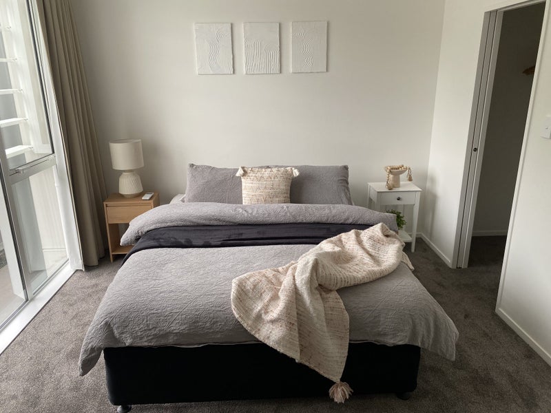 Onehunga, 4 bedrooms64243763749634113