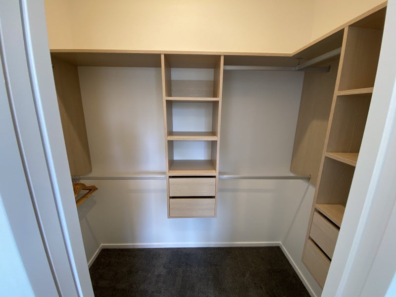 Onehunga, 4 bedrooms64243763749634114