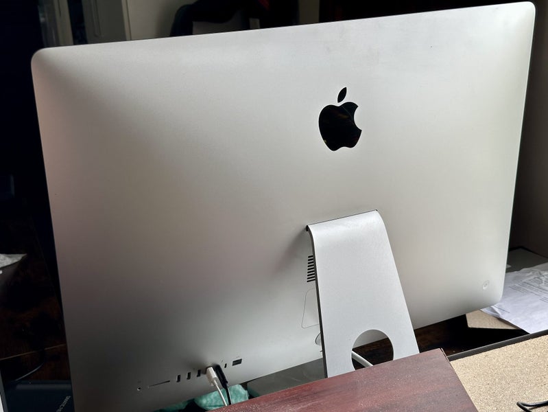 iMac 27" Late 2019 24 GB RAM Carousel 5