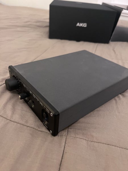 Violectric HPA V200 headphone amp Carousel 2