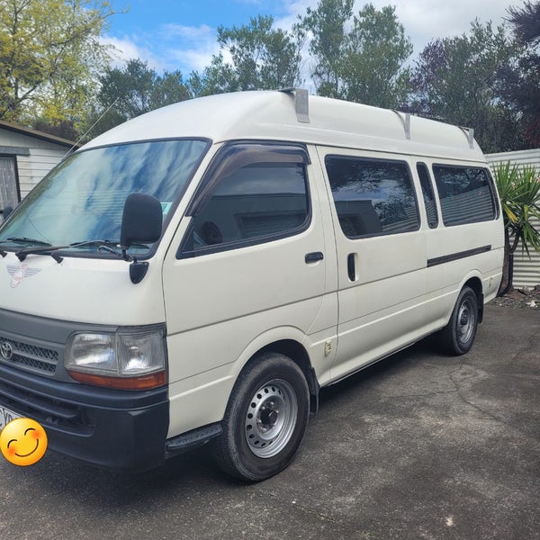 Toyota hiace camper Carousel 1