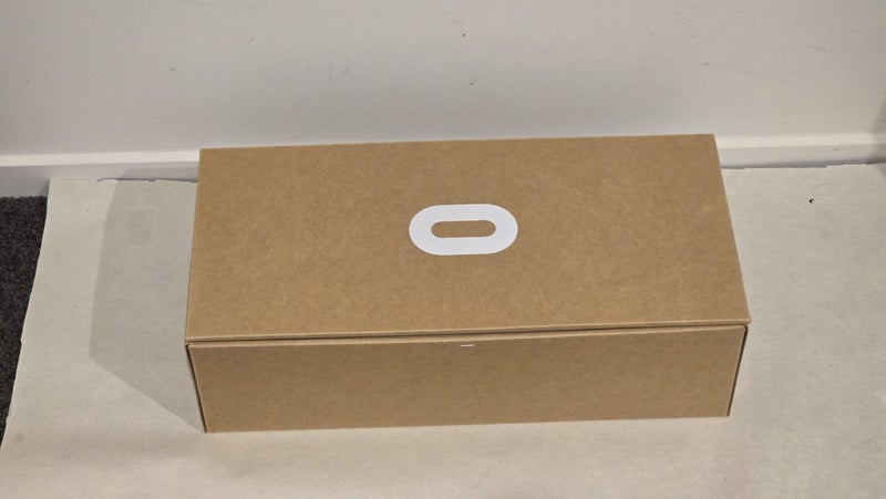 Oculus Quest VR headset Carousel 4