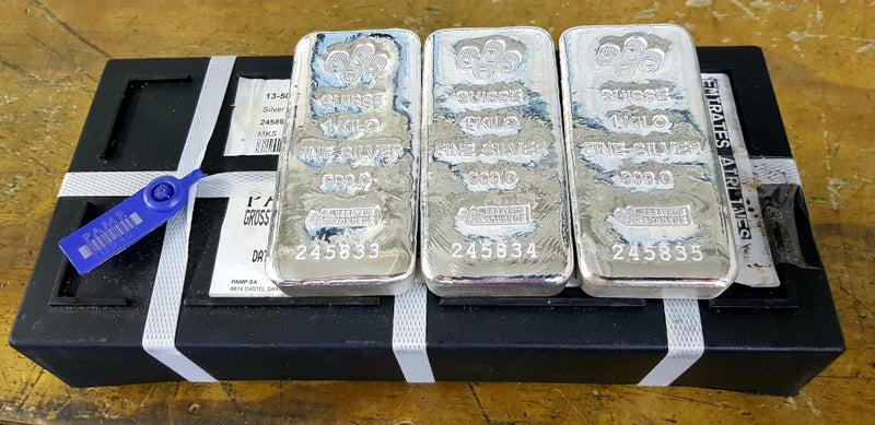 15 x kilo Silver Bar - PAMP Suisse Monster Box (Serialized) Carousel 1