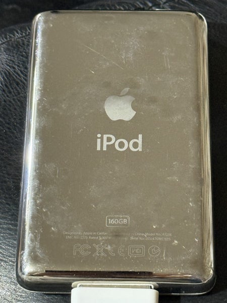 Apple iPod Classic 7th Gen 160GB Carousel 4