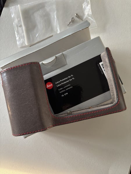 Leica TL2 with lenses & Accessories Carousel 17
