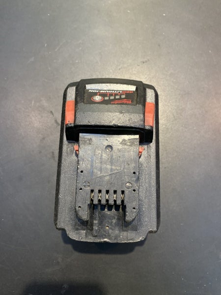 Milwaukee 8.0Ah M18 Battery Carousel 4