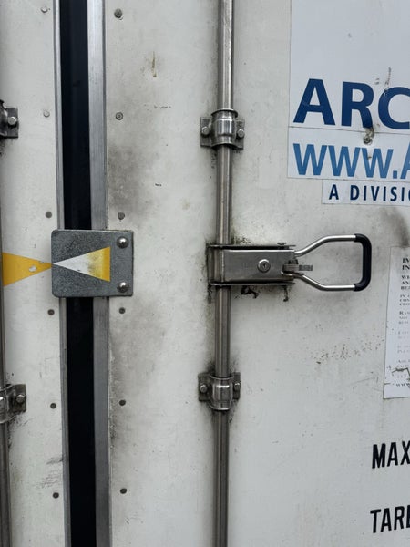 Refrigerated 20ft container64038075956483112