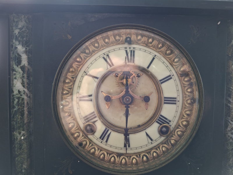 **Beautiful 1882 American Marble Mantle Clock** Carousel 1