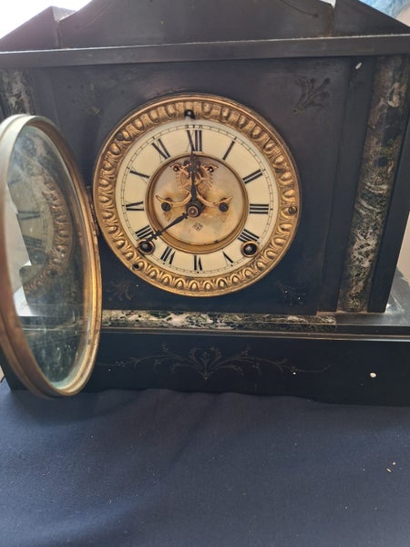 **Beautiful 1882 American Marble Mantle Clock** Carousel 9