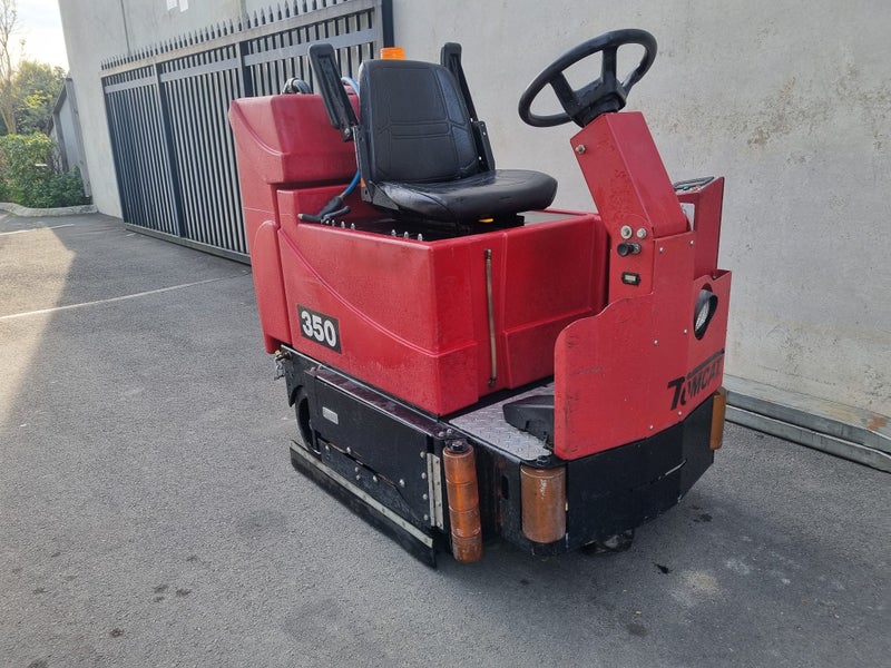 TomCat Floor Scrubber64271253780739111