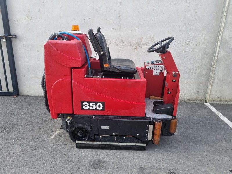 TomCat Floor Scrubber64271253780739110