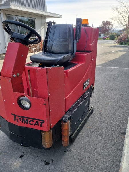 TomCat Floor Scrubber64271253780739113