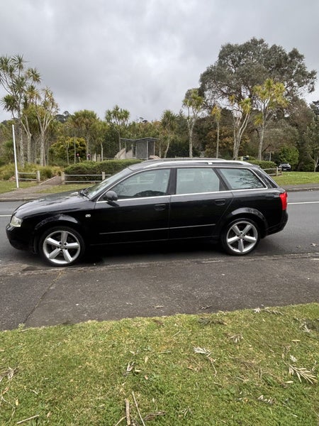 2004 Audi A4 2.464039061625859110