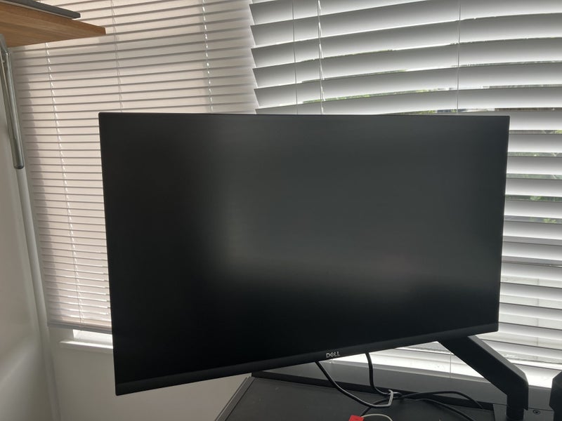 Secretlab MAGNUS Pro Desk + TITAN Evo Chair + Dual Monitors Carousel 1