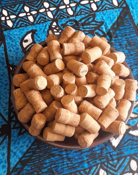 100 x corks for your project Carousel 1