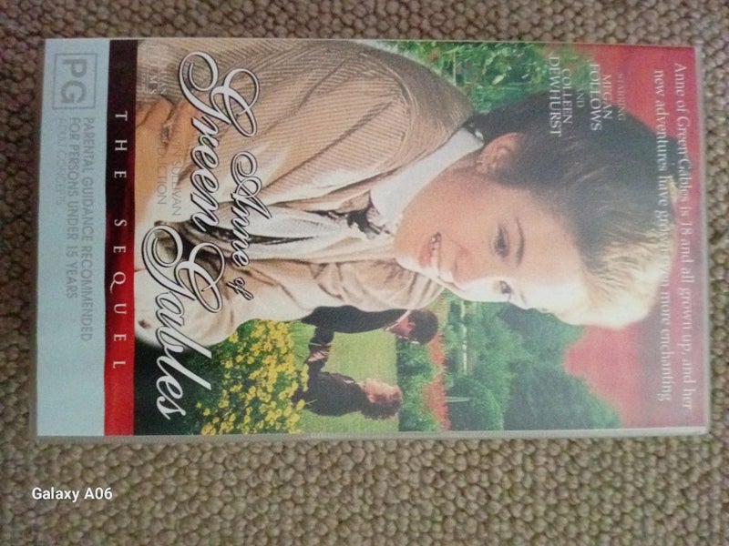 Vhs Anne of green gables Carousel 2