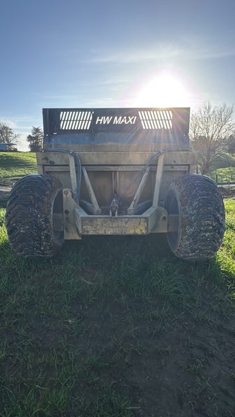 Scraper/Scoop64142351452803112