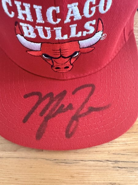Michael Jordan signed cap 1995 Carousel 1