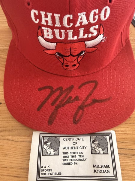Michael Jordan signed cap 1995 Carousel 2