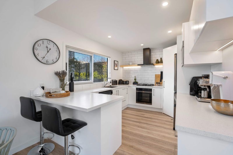 Cromwell, 3 bedrooms64040599504130110