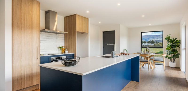 Modern Living in Clyde - Move in Now!64040933037955113