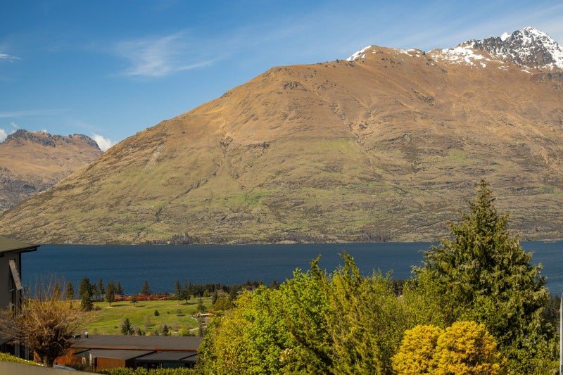 Unit Capable, Central on Queenstown Hill64040817259267114