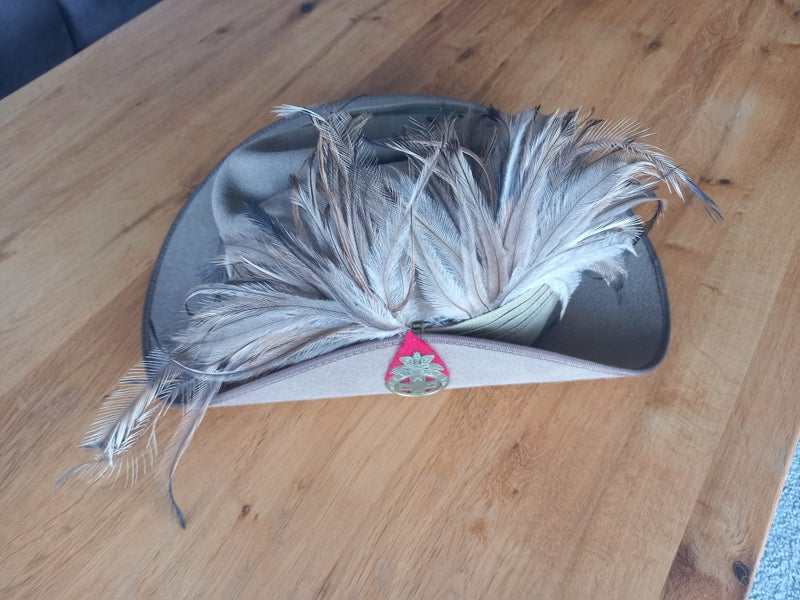 Genuine Australian Light Horse slouch hat Carousel 1