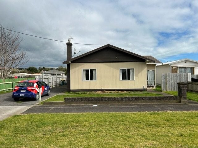 Waitara, 3 bedrooms64041155747074110