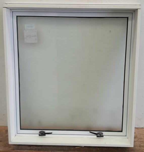 White Aluminium Awning Window H950 x W870 DR14415 Carousel 2