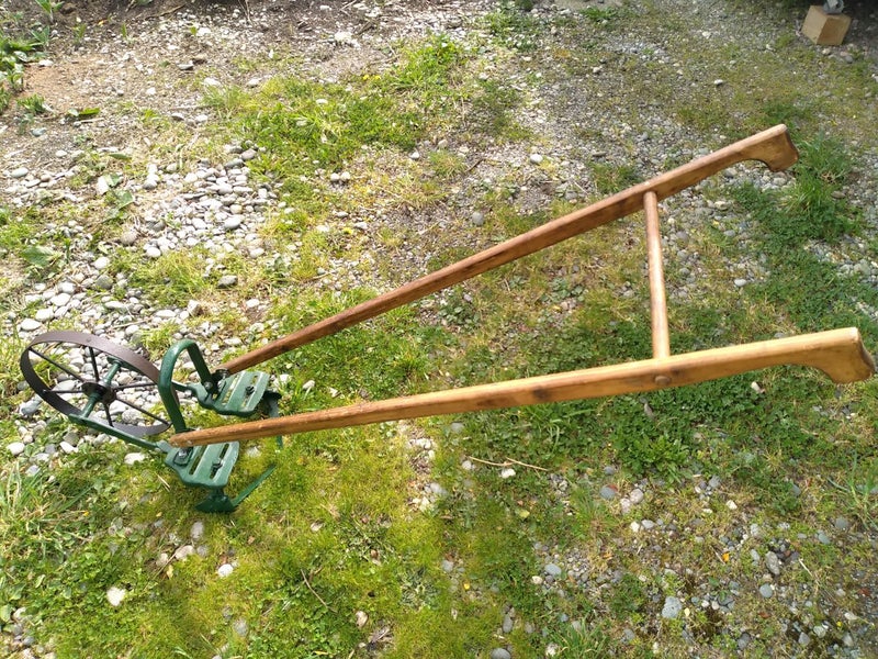 Planet junior plough Carousel 1