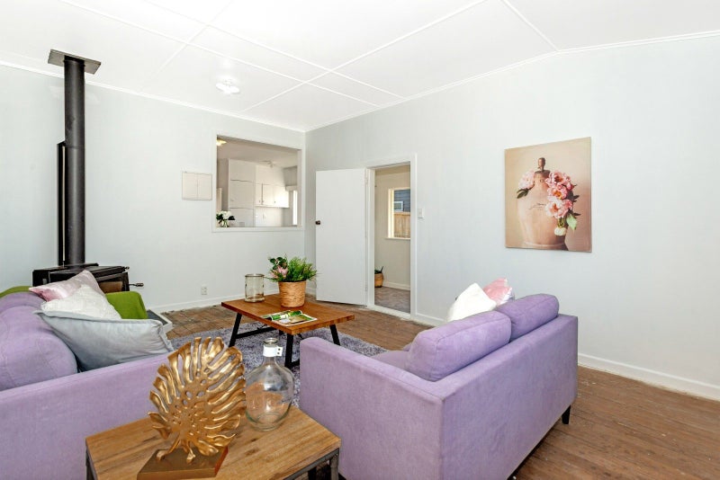 Hot location with endless potential!64041496812931114