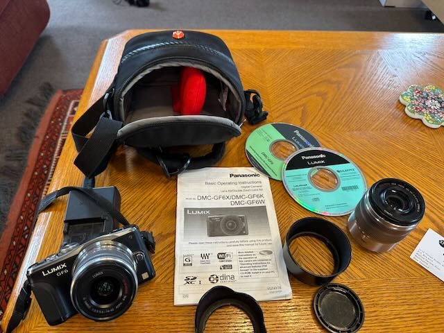 Panasonic DMC-GF6 Mirrorless camera body and two lenses Carousel 1