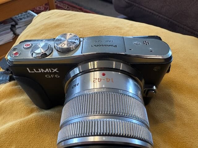 Panasonic DMC-GF6 Mirrorless camera body and two lenses Carousel 2