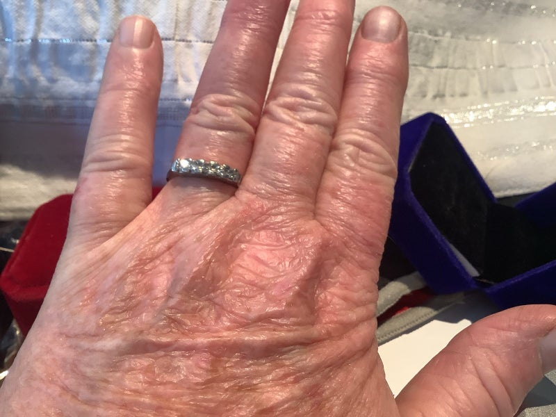 Natural Diamond and Platinum Ring Carousel 12