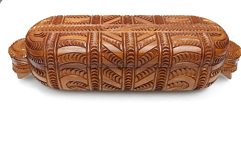 Mahogany Wooden Wakahuia Treasure Box WA027 Carousel 2