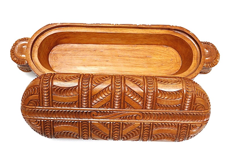 Mahogany Wooden Wakahuia Treasure Box WA027 Carousel 5