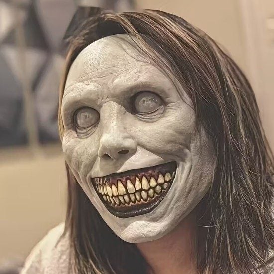 'Smiling Demon' (Halloween mask) Carousel 2