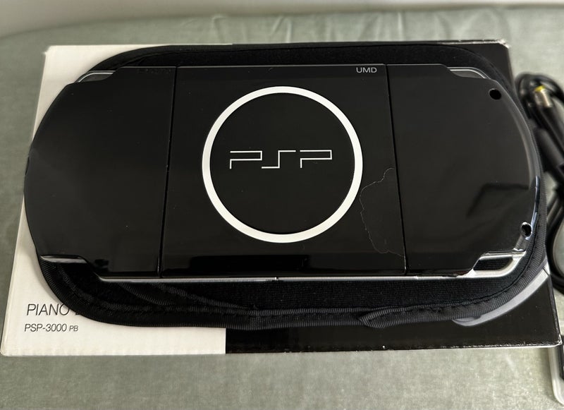 PSP 3000 – Piano Black | 64GB | Fully Set Up | Boxed64045580141825112