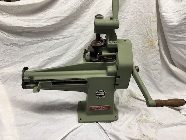 Leather cutting Skiving machine Rafflenbeul Universal 5 in 1 Carousel 1