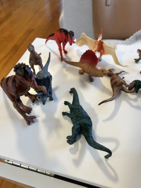 Plastic dinosaurs Carousel 2
