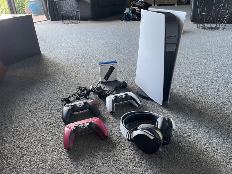 PS5 Digital Edition (1TB STORAGE UPGRADE) Carousel 1