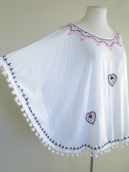 TALISMAN (AU) *Designer Gorgeous Love Heart Embroidery White Kaftan* O/S Carousel 1