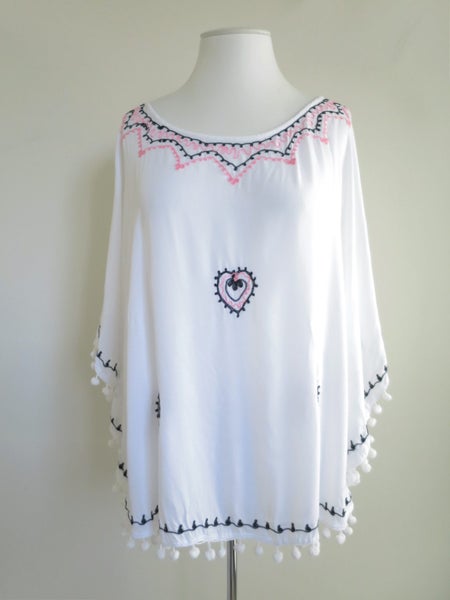 TALISMAN (AU) *Designer Gorgeous Love Heart Embroidery White Kaftan* O/S Carousel 2