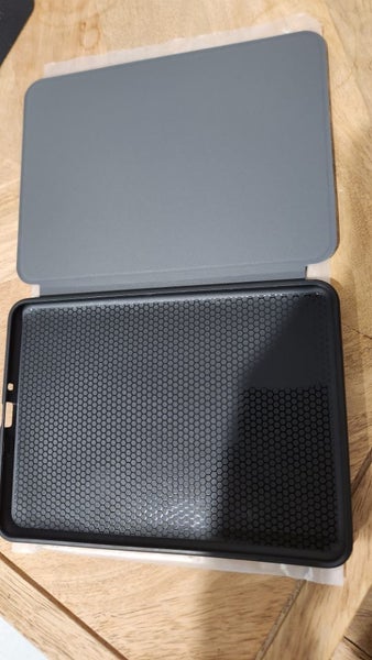 Kindle paperwhite 6 (12th generation) cover Carousel 3