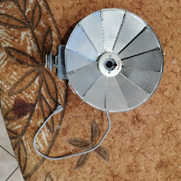 VINTAGE COLLECTIBLE Delta Tilting-Folding Reflector FLASH * Carousel 2