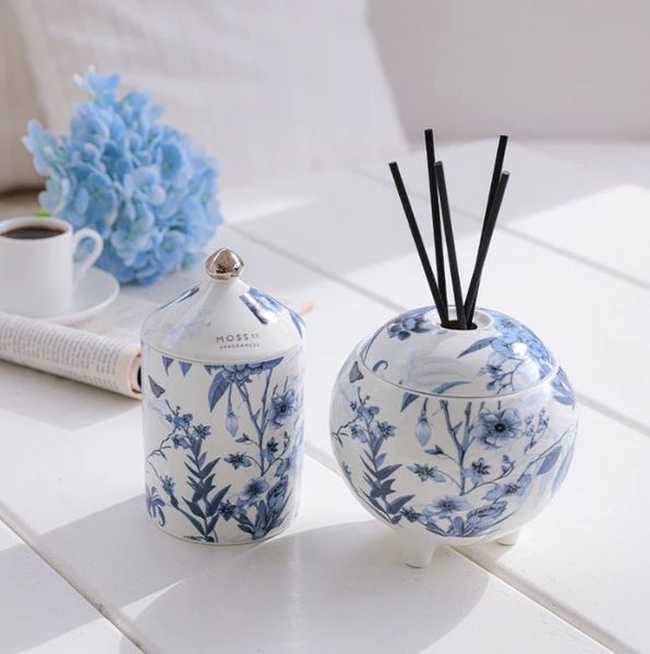 Moss St 360G PEONY & APPLE BLOSSOM CANDLE Carousel 3