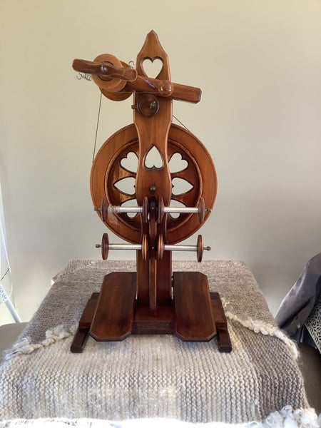 Spinning wheel Carousel 1