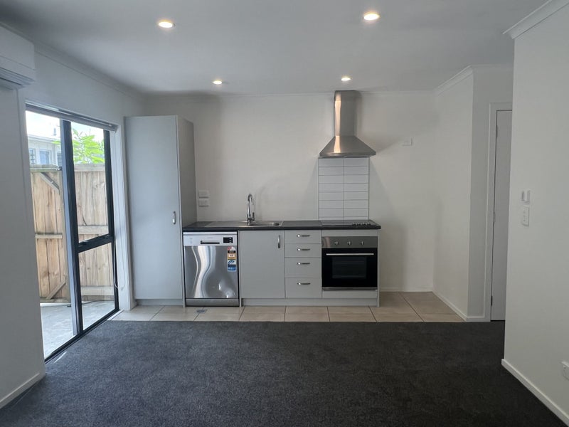 Hamilton East, 3 bedrooms64680116164355111