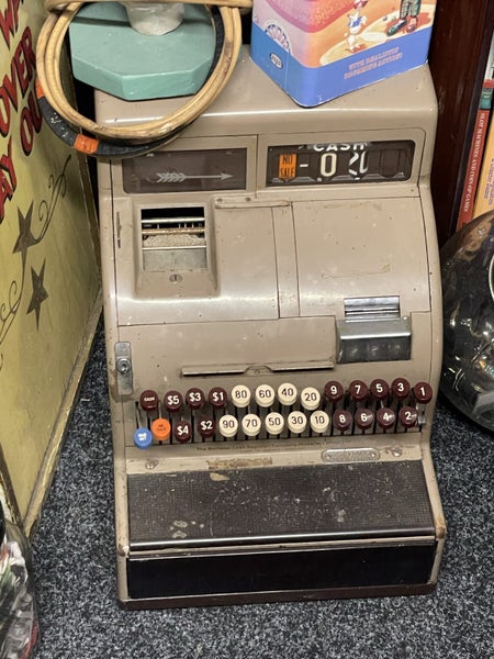 Old cash register Carousel 1